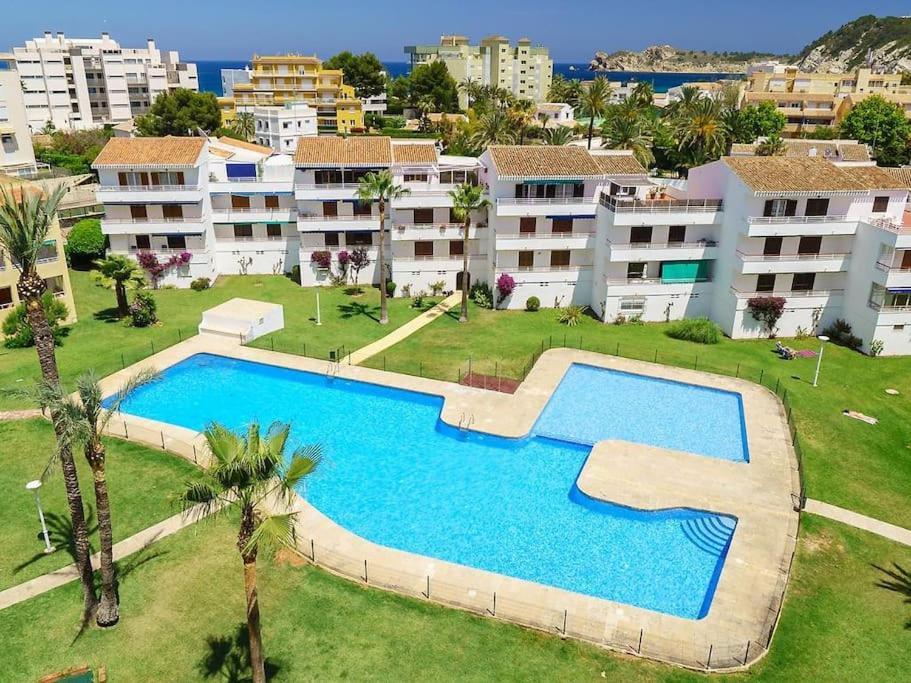 Casa en urb. con la piscina más GRANDE de Jávea. Exterior foto